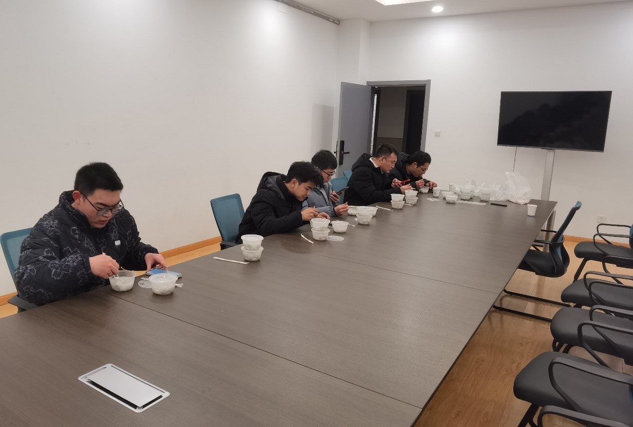 1676029379118958.jpg 2.jpg