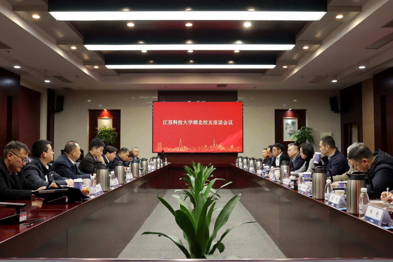 1737353401954859.jpg 1737353401954859.jpg