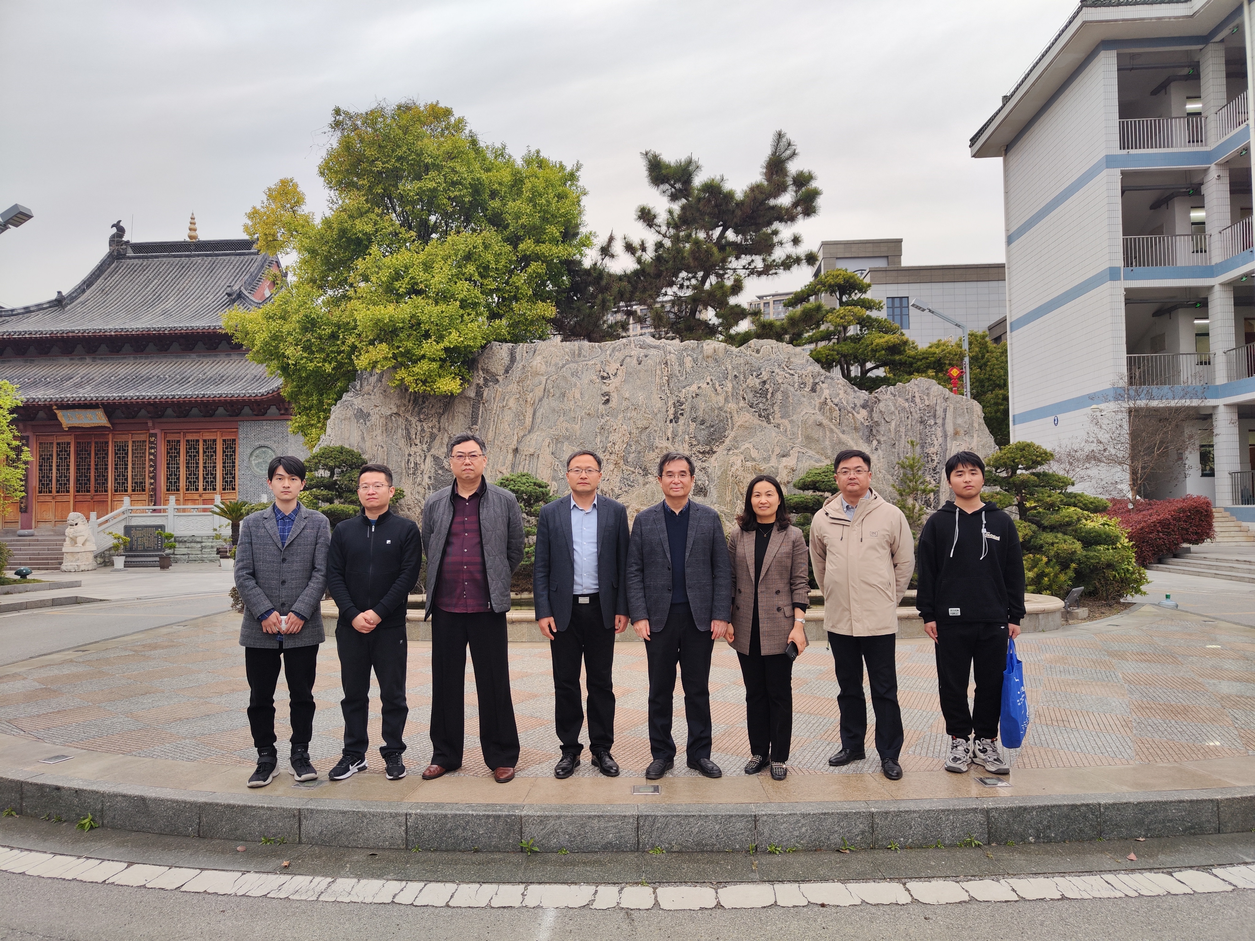 1680254232743346.jpg IMG_20230329_173617.jpg