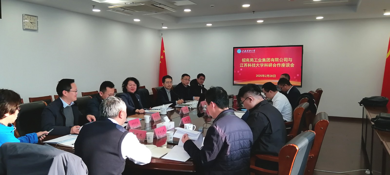 1740985004472421.jpg 1740985004472421.jpg