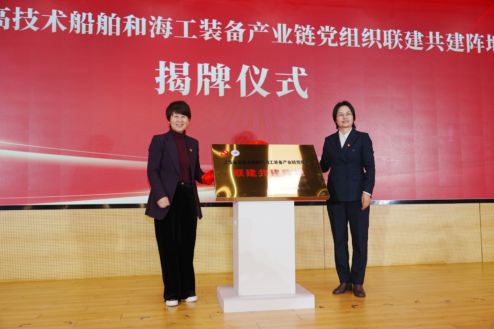 1735215152418369.jpg 1735215152418369.jpg