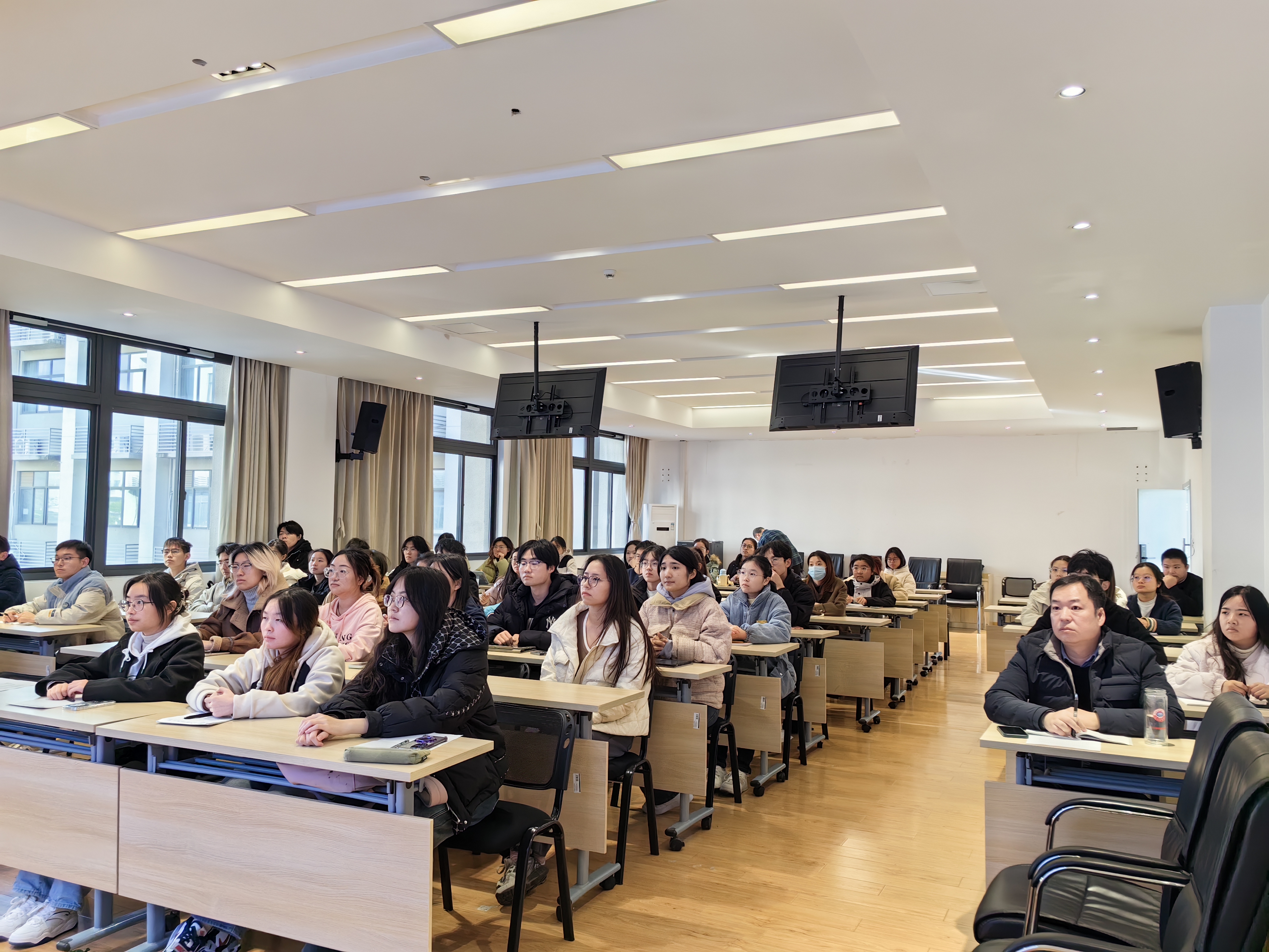 1732893995843615.jpg 2.jpg