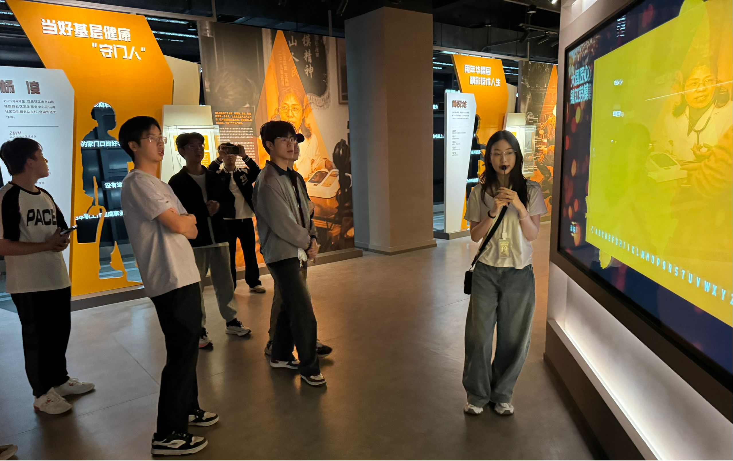 1745567436322476.png 图片3.png