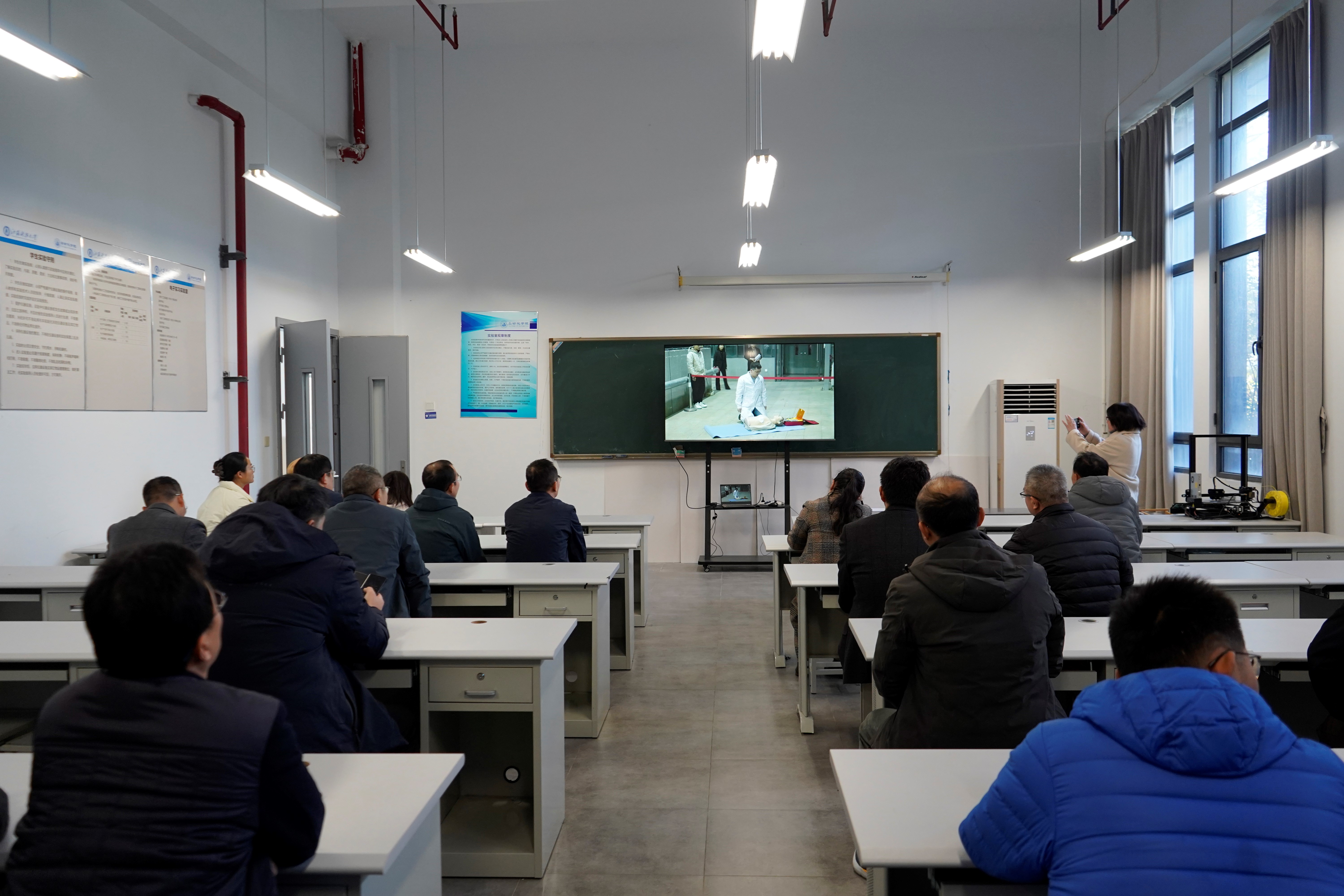 1732935446838449.jpg 5.jpg