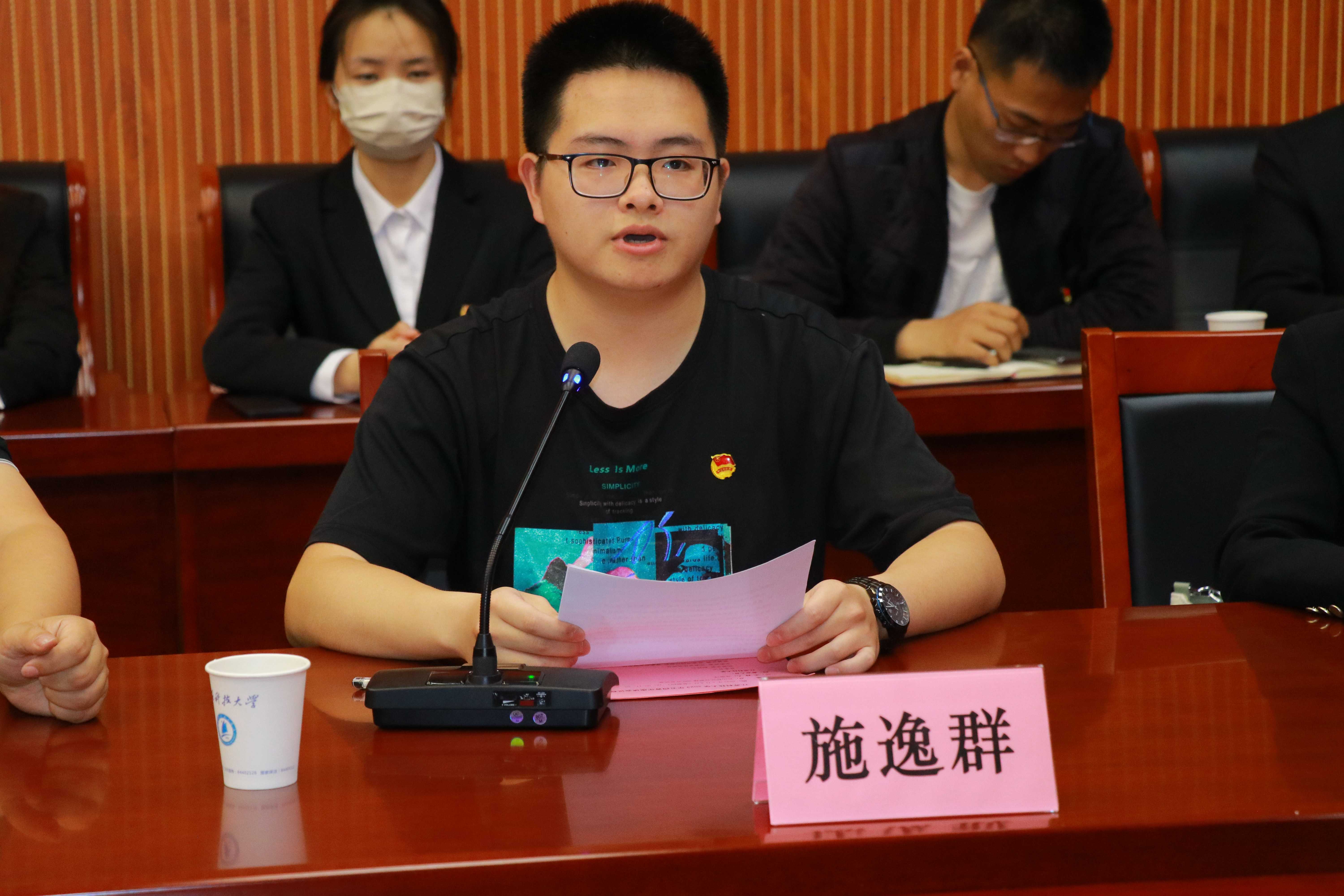 1683250573958324.jpg 5a51f066-e8d9-4710-a7a3-c5d3b05c4dbb.jpg